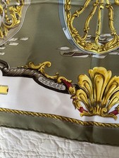 Hermès carré foulard en soie