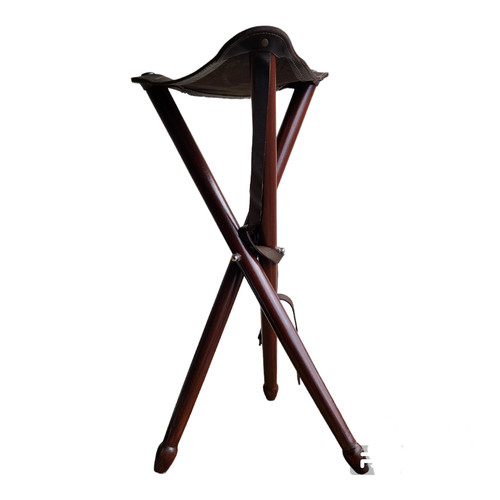 Sgabello pelle treppiede - in,
