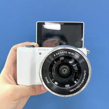 Sony Alpha a5000 Mirrorless