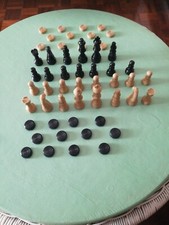 Scacchi in Plastica 29 pezzi USO RICAMBI e Pedine Dama 24 pezzi. VINTAGE Ottimi.
