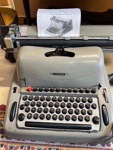 Macchina scrivere olivetti - da,