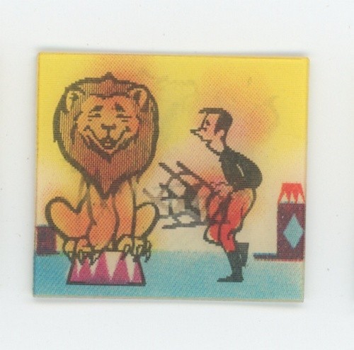 Roaring lion spaventa - lion, leone