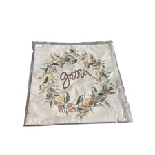 Copricuscino Ricamato Raccogli