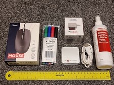 LOTTO LAVORO ACCESSORI PC LETTORE SCHEDE DI MEMORIA USB MOUSE PULITORE CD PENNE NUOVISSIME!