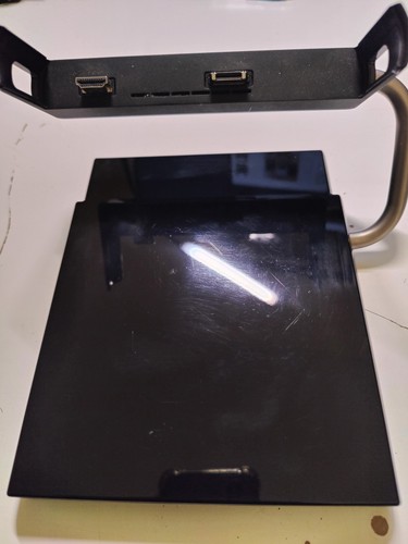 Oqo model docking - model, 02