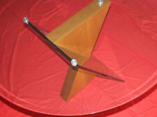 Tavolo design Reflex originale rotondo cristallo molato e base in legno massello