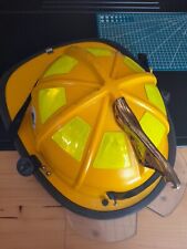 CAIRNS 1044 Fire Helmet - ELMO