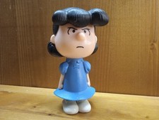 McDonalds Toy Lucy Snoopy Peanuts Movie 2015 Figure Figurine Vintage Collection 