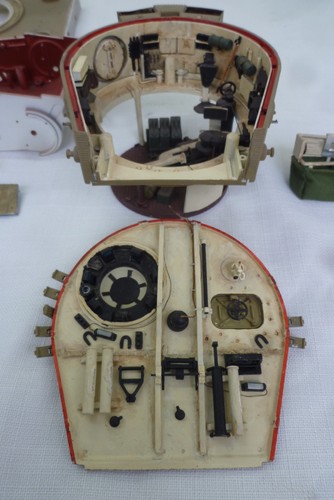 Hatchette tiger 1 - 1/16,