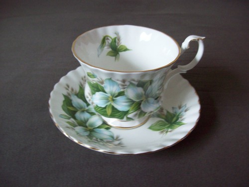 Royal albert trillium - trillium, tazza