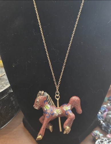 Collana con ciondolo cavallo