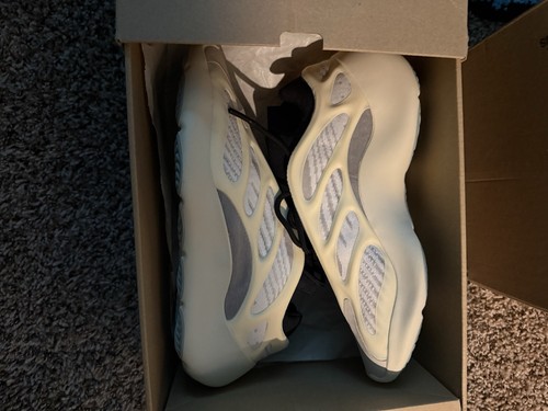 Adidas yeezy 700 azael - yeezy, v3
