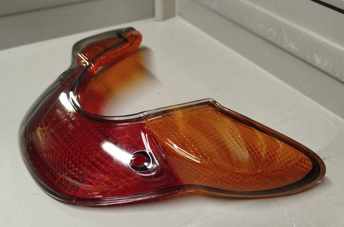 Plastica fanale posteriore - plastica,
