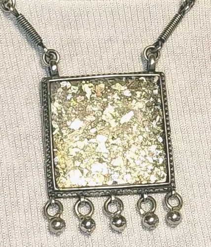 Collana con ciondolo - , in