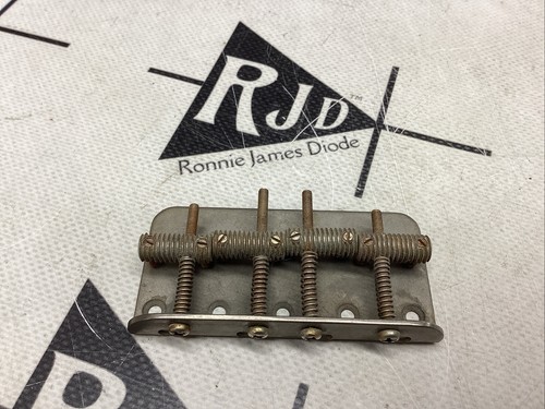Ponte per chitarra basso - , stile