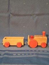 giocattolo in legno bulldog