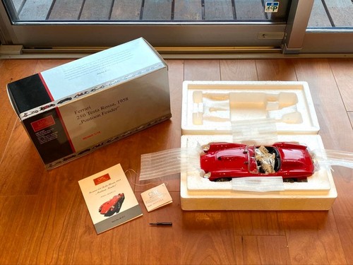 Kit motore cmc ferrari - cmc, 1/18