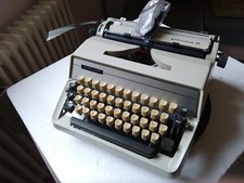 MACCHINA DA SCRIVERE ADLER