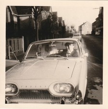Foto d'epoca uomo in Ford