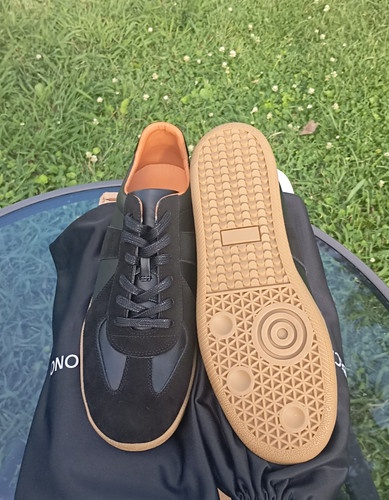 Nuove sneakers lusso - di,