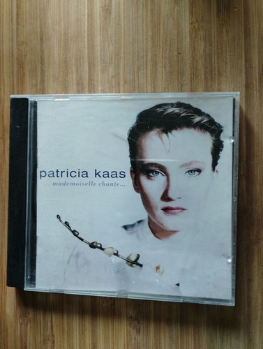 Mademoiselle chante patricia - |,