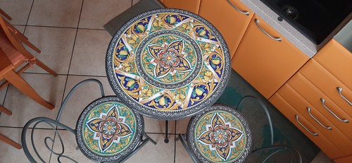 Tavolo con sedie pietra - con,