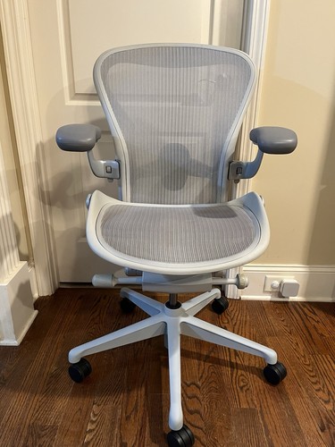 Herman miller aeron chair - herman,