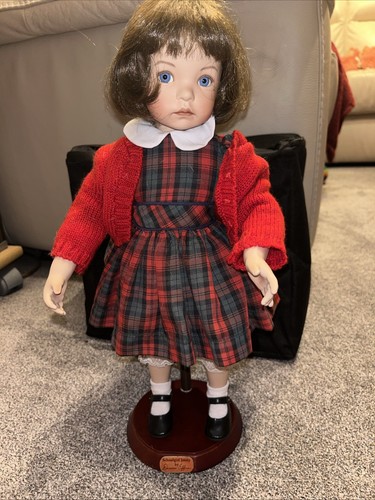 Schoolgirl jenny designe - jenny,