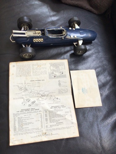 Cox gurney eagle gas - gurney, powered