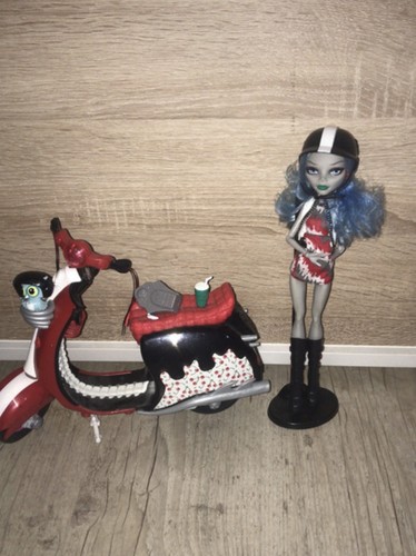 Monster high scooter - monster,