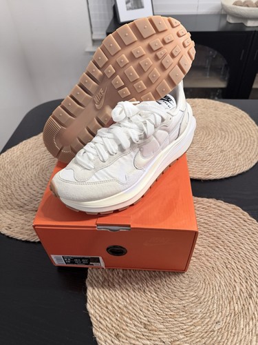 Sacai nike vaporwaffle sail - x,