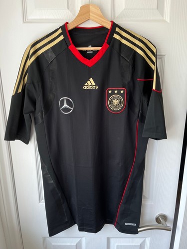 Germany 2010 2011 away - germany, 2010/2011
