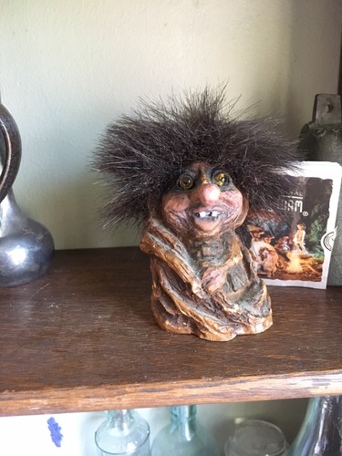 Norwegian troll nyform - norwegian,