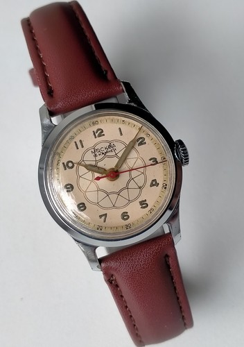 Orologio meccanico sovietico