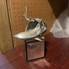 SCULTURA SQUALO ERMES