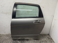 B3158 Porta posteriore