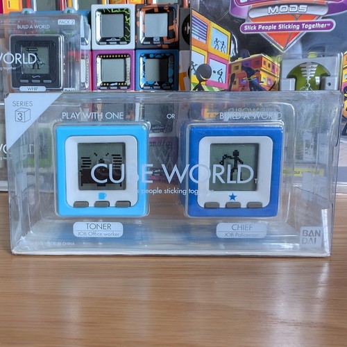 Bandai radica cube - bandai/radica, world