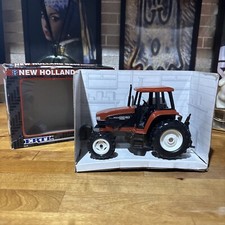 Modellino trattore Ertl New Holland G240 Fiatagri scala 1:32
