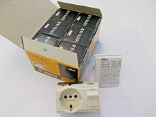 VIMAR IDEA 16276.16.B  PRESA SICURY SCHUKO INTERBLOCCATA CON MAGNETOTERMICO C16