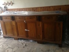 antica credenza neorinascimentale lastronata intarsiata e scolpita in noce 