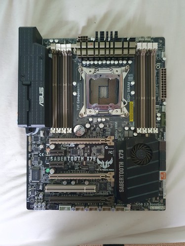 Asus sabertooth x79 - asus,
