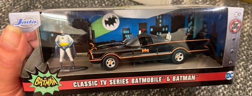 Batmobile 1966 con statuina