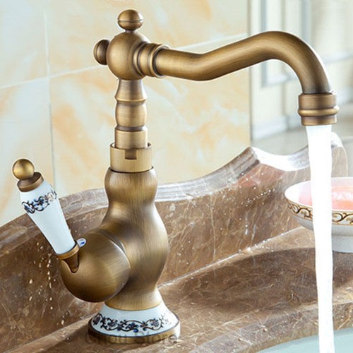 Rubinetto miscelatore lavabo