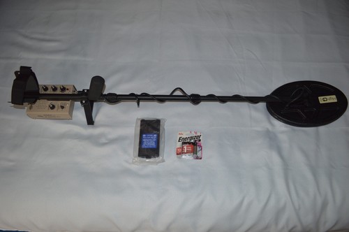 White metal detectors - detectors, ~