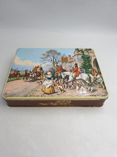 Vintage biscuit toffee hinged - biscuit,