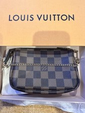 Louis Vuitton Mini Pochette