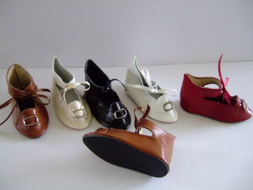 Scarpe bambola antiche - da,