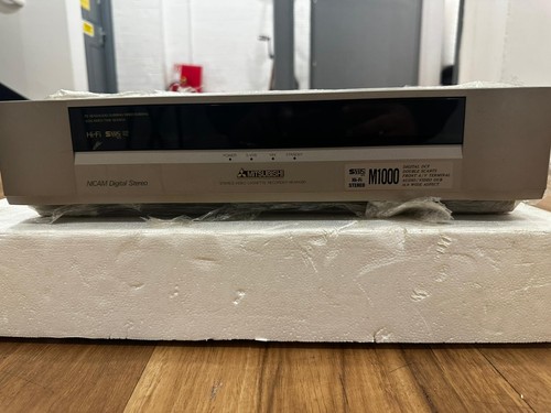 Mitsubishi m1000 super - mitsubishi,