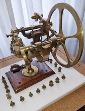 Antico tornio da orologiaio 