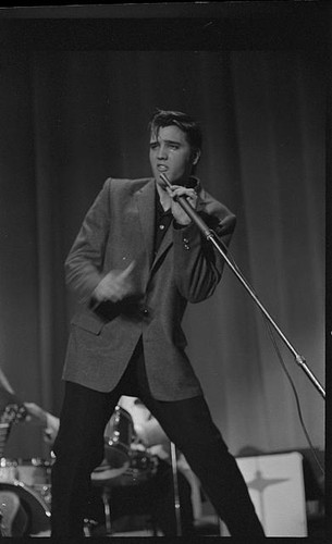 Elvis presley 1956 - 1956, microfono